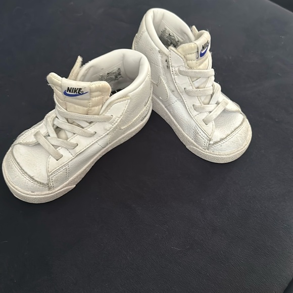 Little kid boys Nike high tops size 7 - Picture 1 of 2